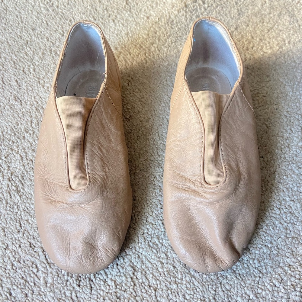 Bloch jazz shoes, tan leather, kids size 11